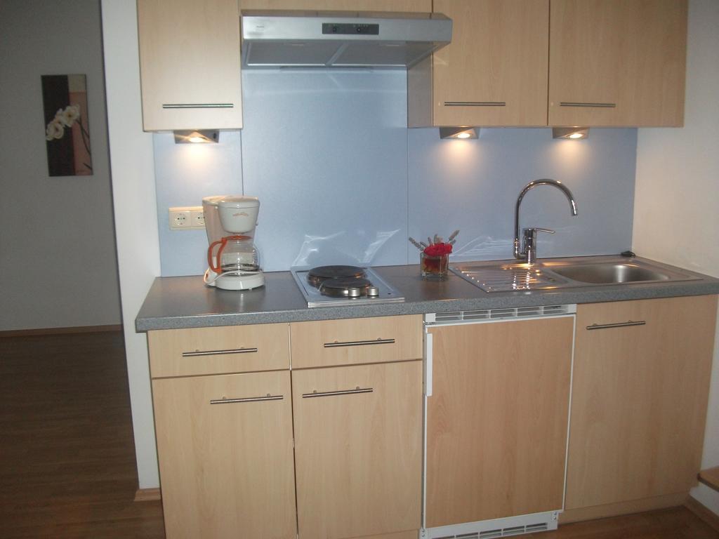 Steinerhof Apartment Dobbiaco Ruang foto